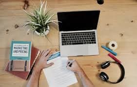 THE KEY FACTORS THAT LEAD TO “SUCCESSFUL” BLOGGING IN GENERAL.